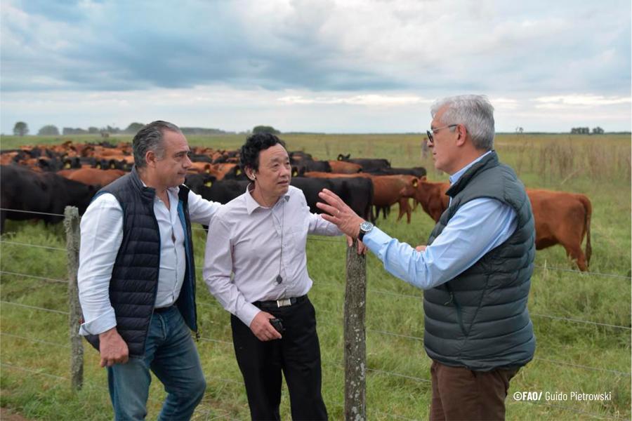 Recorrido y almuerzo en Estancia La Emma, en Pipinas, Cuenca del Salado, Buenos Aires, ofrecido por el Ministerio de Agricultura, Ganadería y Pesca